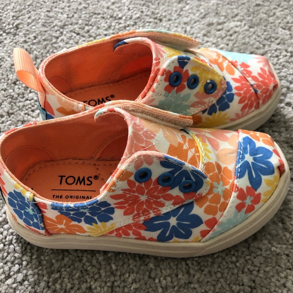 Toms shoes